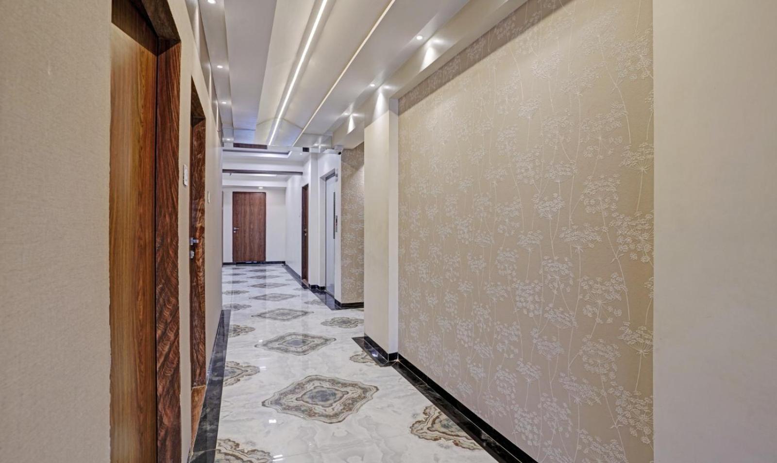 Glitz Hotels Golden Birds - Mahape, Navi Mumbai Bagian luar foto